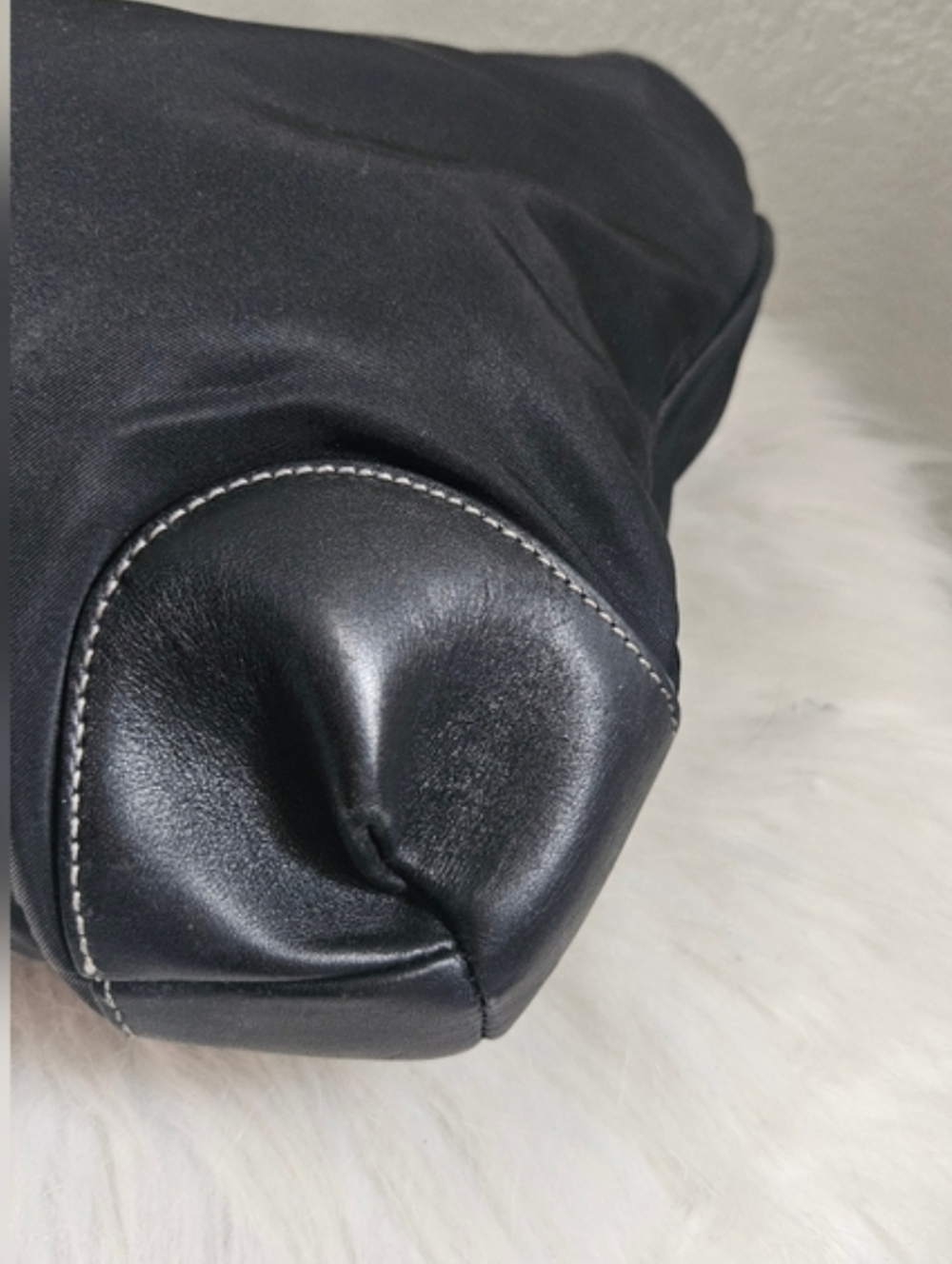 Coach Black Leather Tote with Matching Black Signature Wallet - Picture 11 of 15
